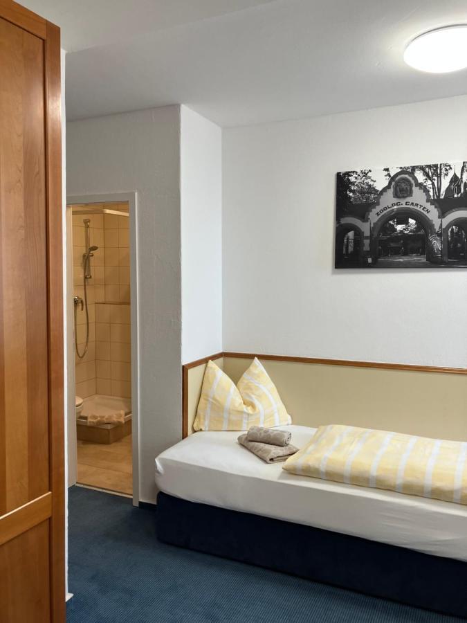 Dreibettzimmer