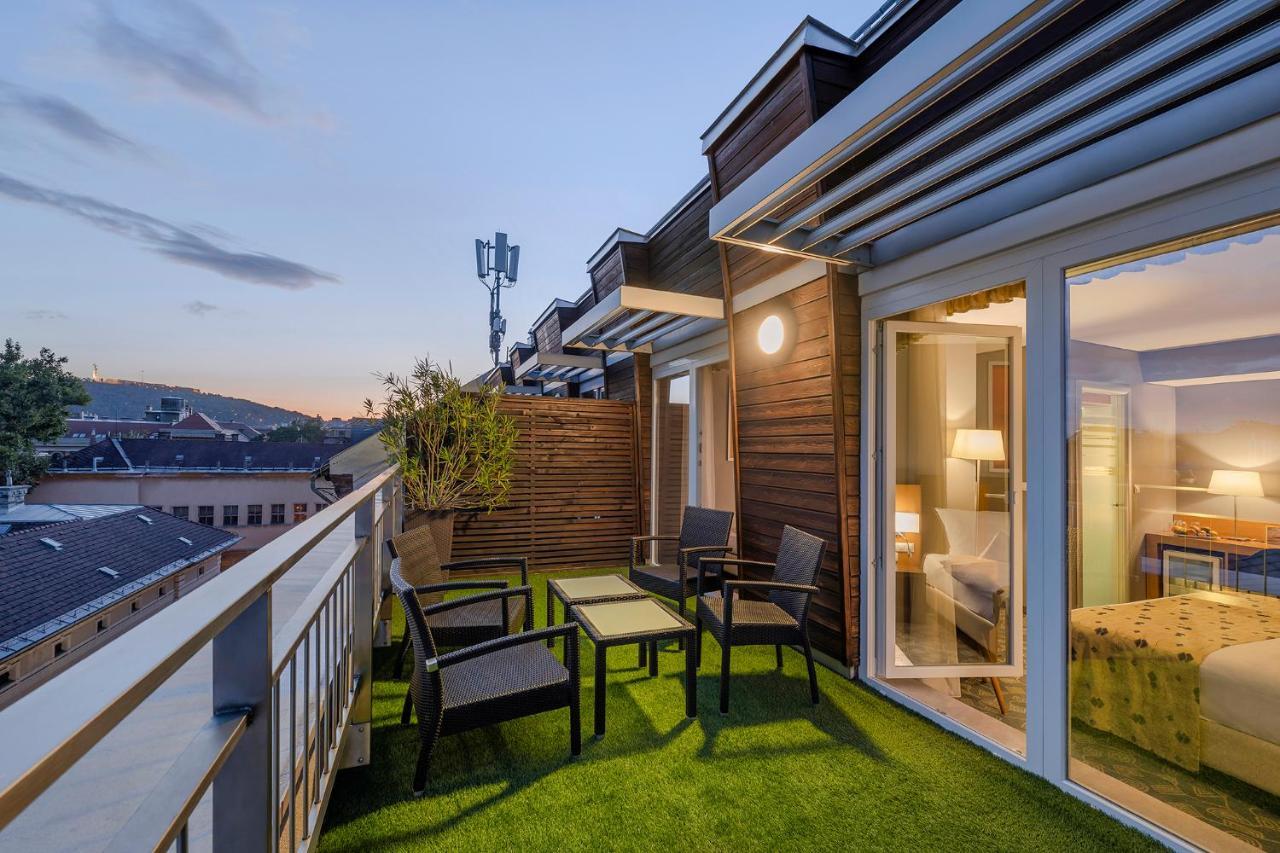 Doppelzimmer mit Balkon