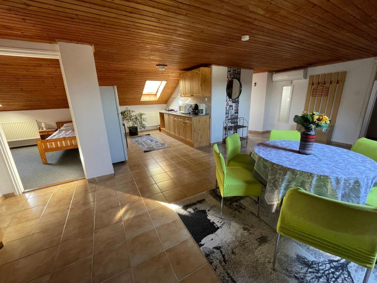 Apartment mit 2 Schlafzimmern