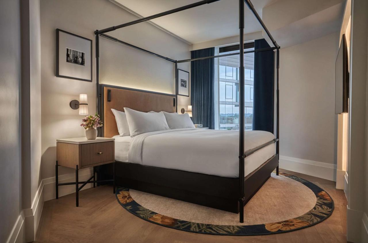 Suite mit 1 Schlafzimmer und eingeschränktem Flussblick