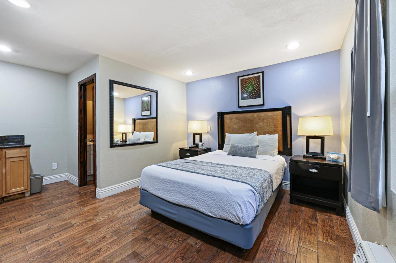 Suite mit Queensize-Bett und Küchenzeile