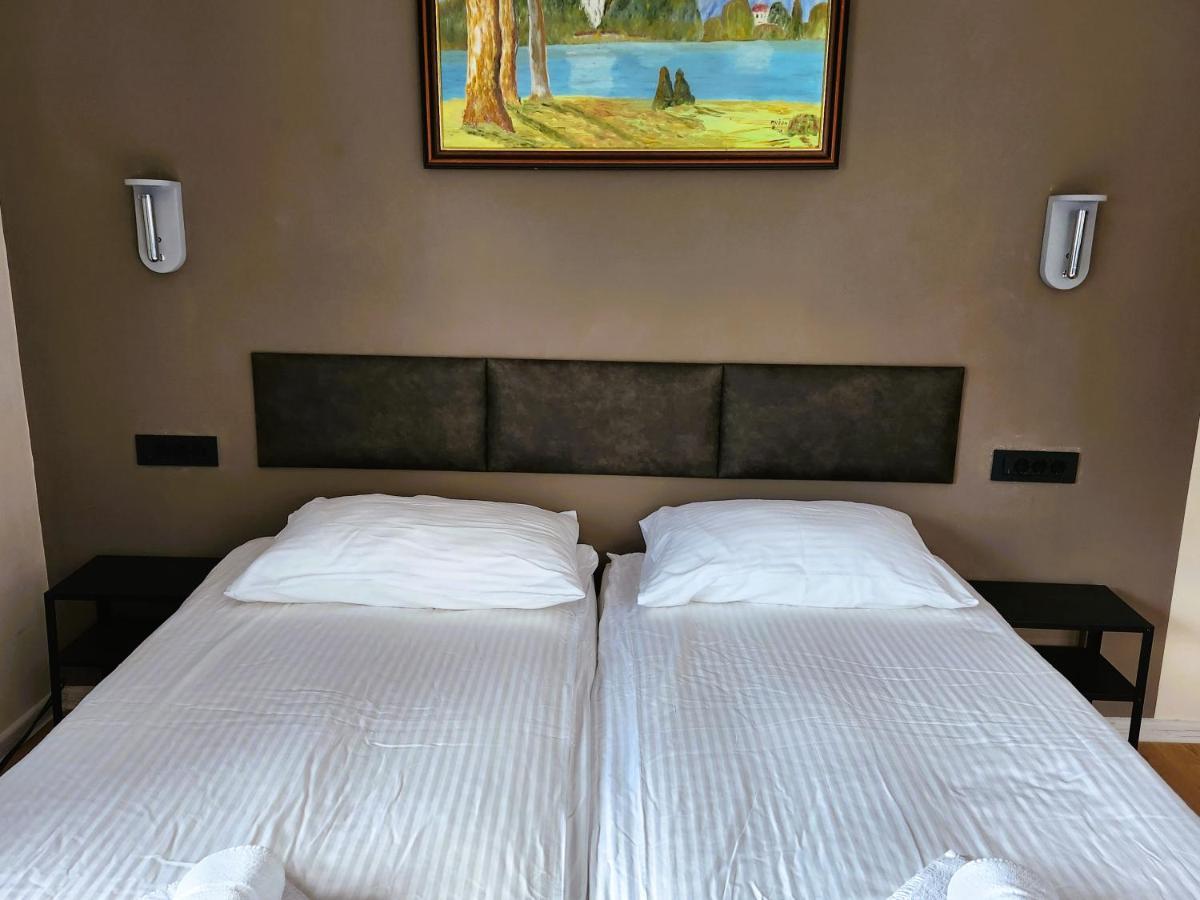 Vierbettzimmer mit eigenem Bad