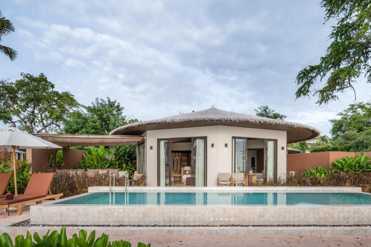 Poolvilla mit Meerblick