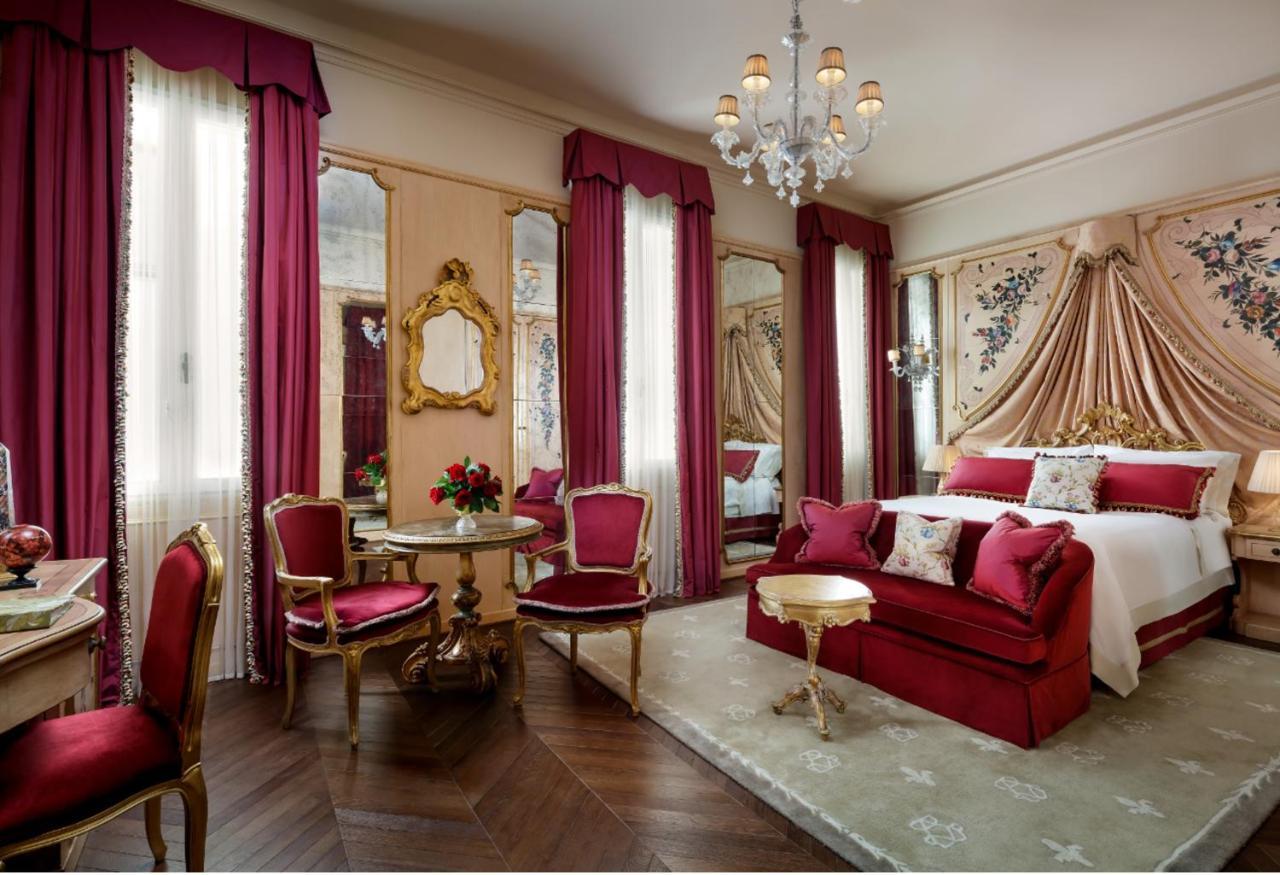 Zimmer Venetian mit 1 Queensize-Bett