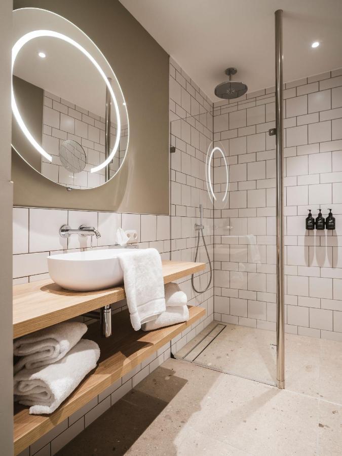 Doppelzimmer mit Balkon