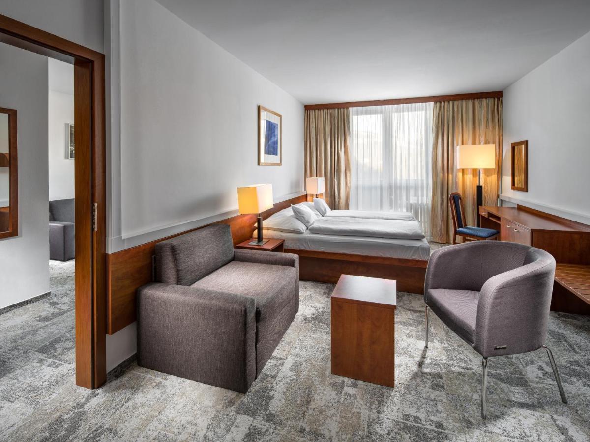 Suite (2 Erwachsene + 2 Kinder)