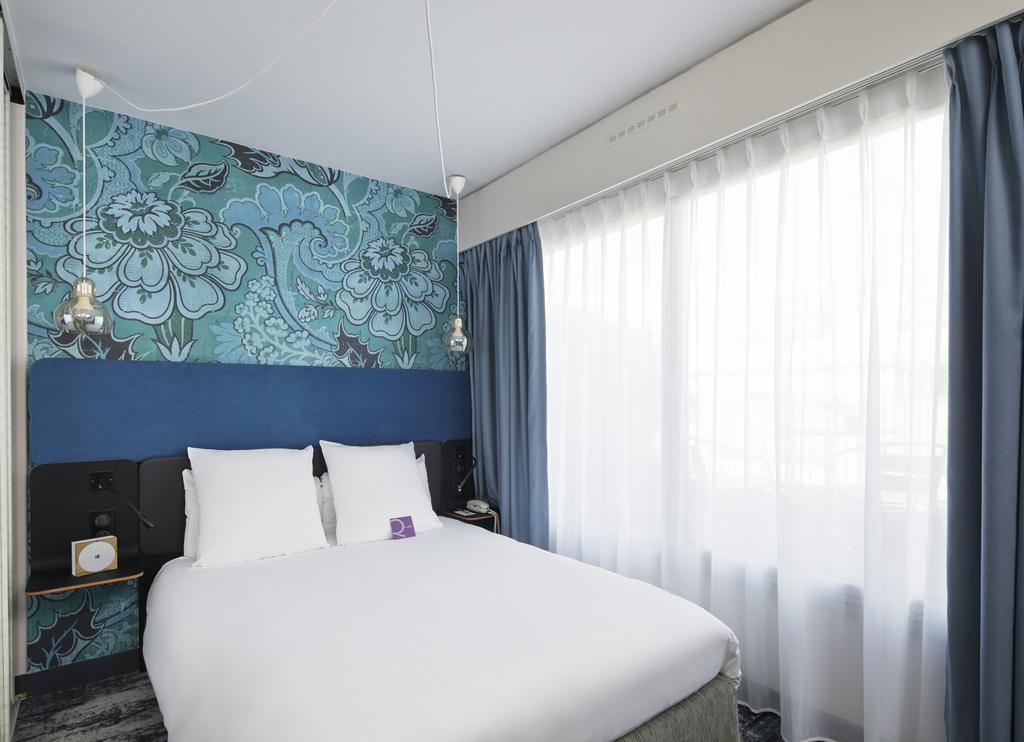 2 nebeneinander liegende Doppelzimmer