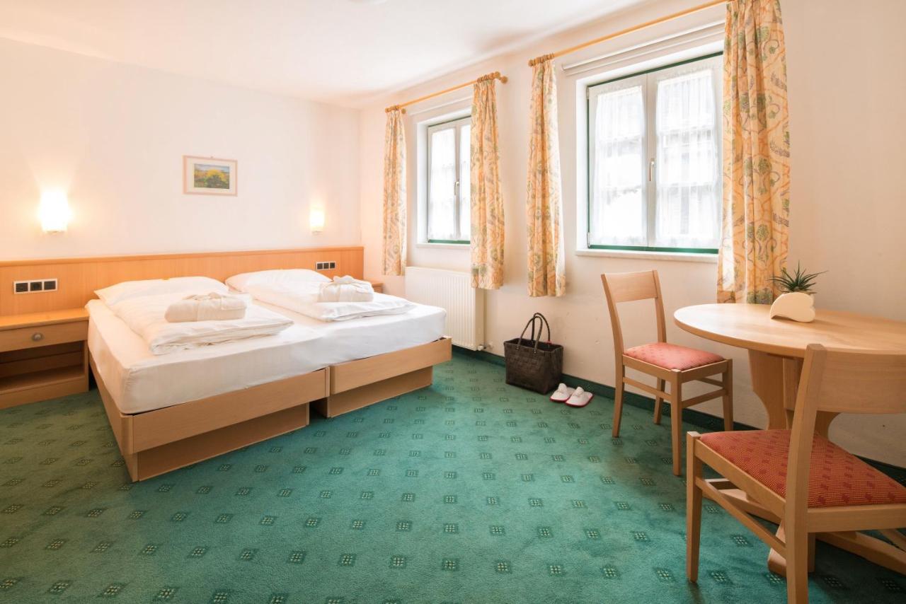 Zweibettzimmer