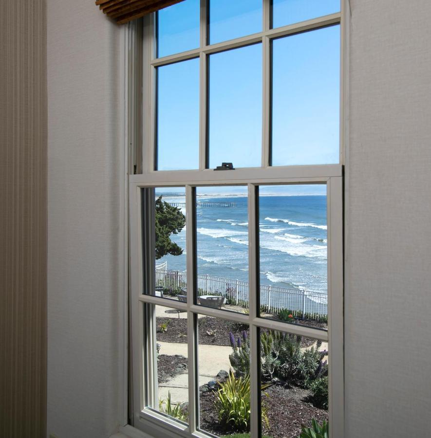Queen Room Two Queen Beds Oceanfront View