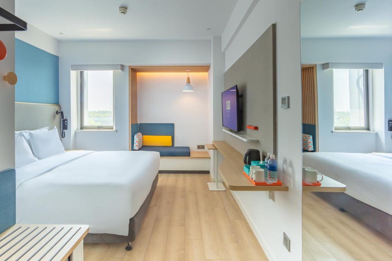 Standard Zimmer mit Kingsize-Bett
