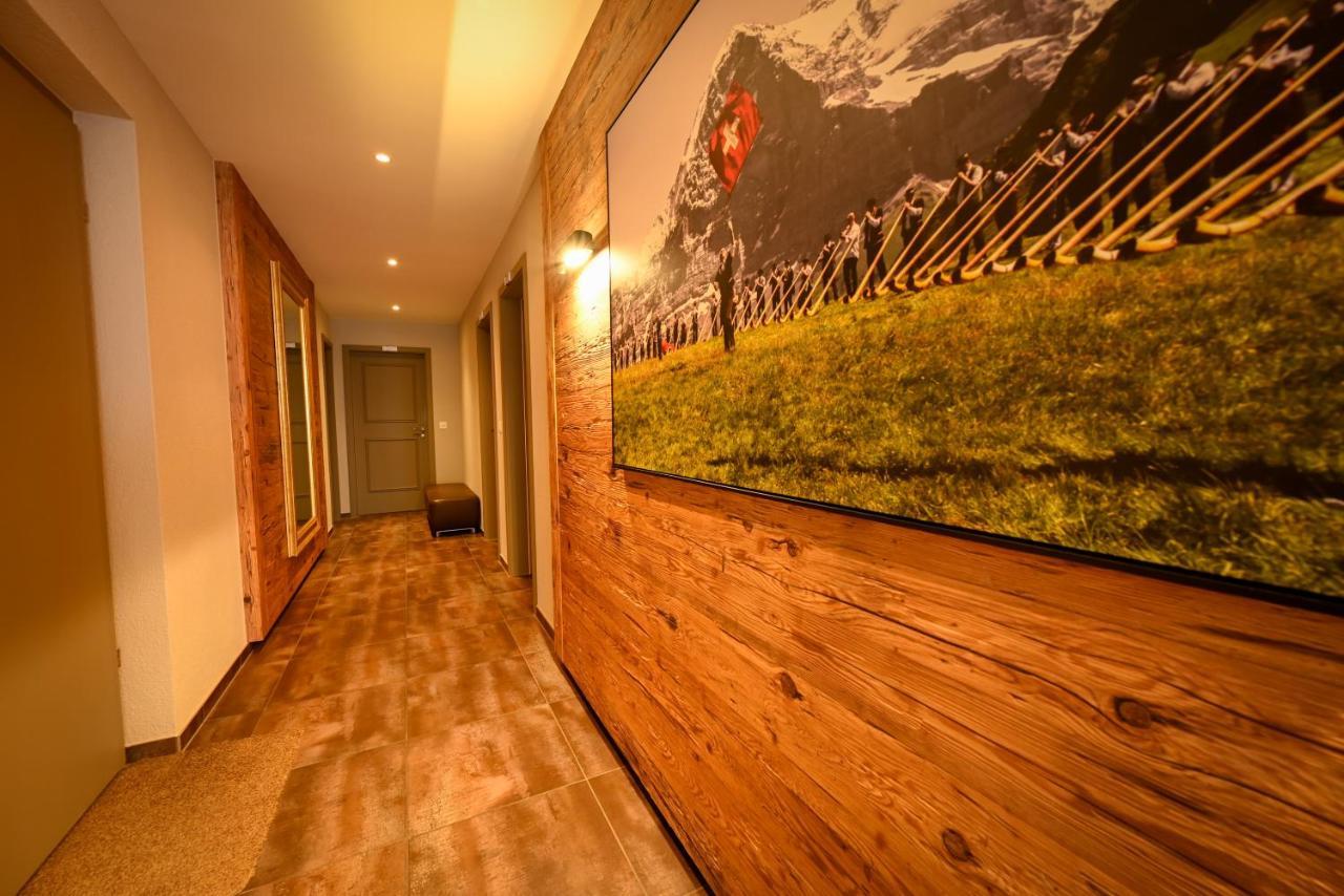 Superior Suite mit 3 Schlafzimmern mit Blick auf den Eiger
