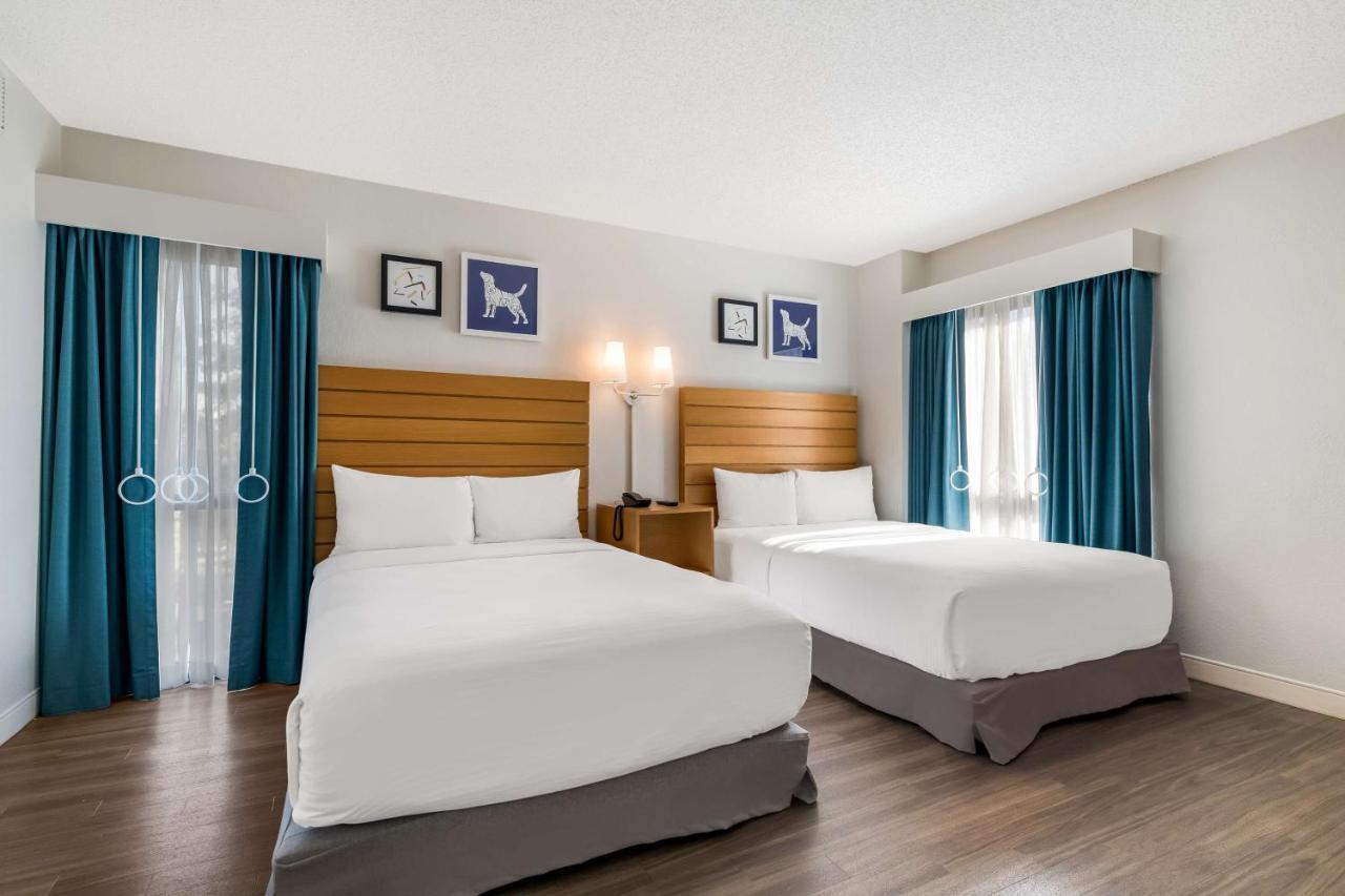 Suite mit 2 Schlafzimmern mit Kingsize-Bett und 2 Doppelbetten