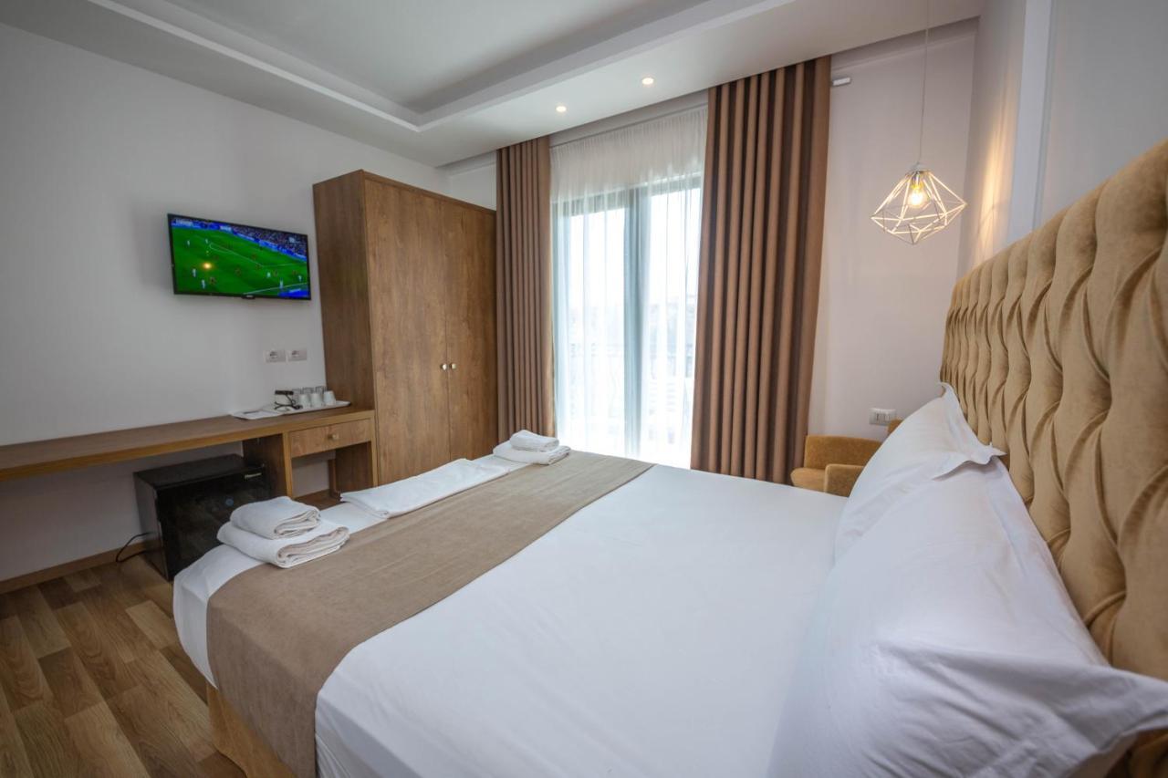 Deluxe Vierbettzimmer mit Balkon