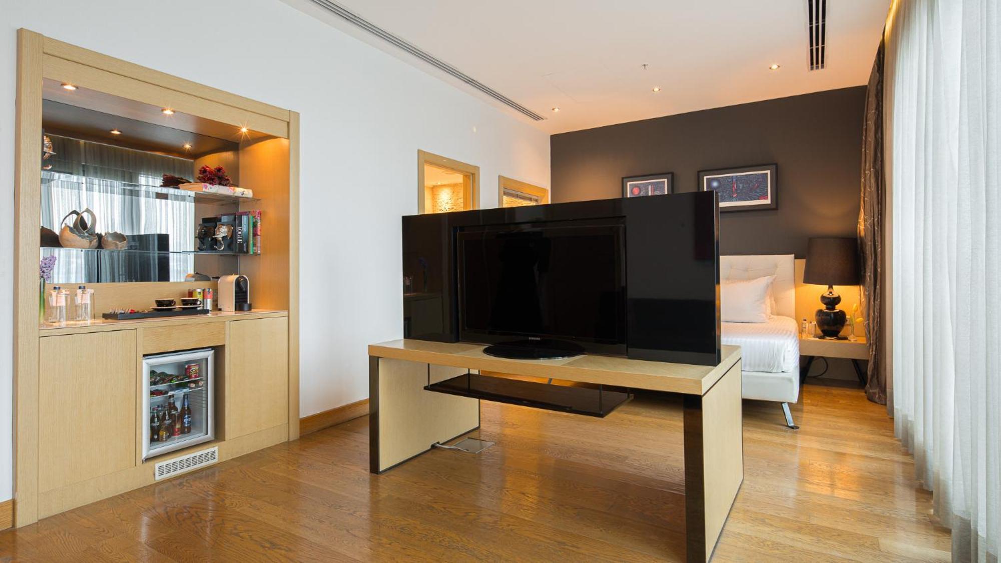 Suite mit Kingsize-Bett und Terrasse