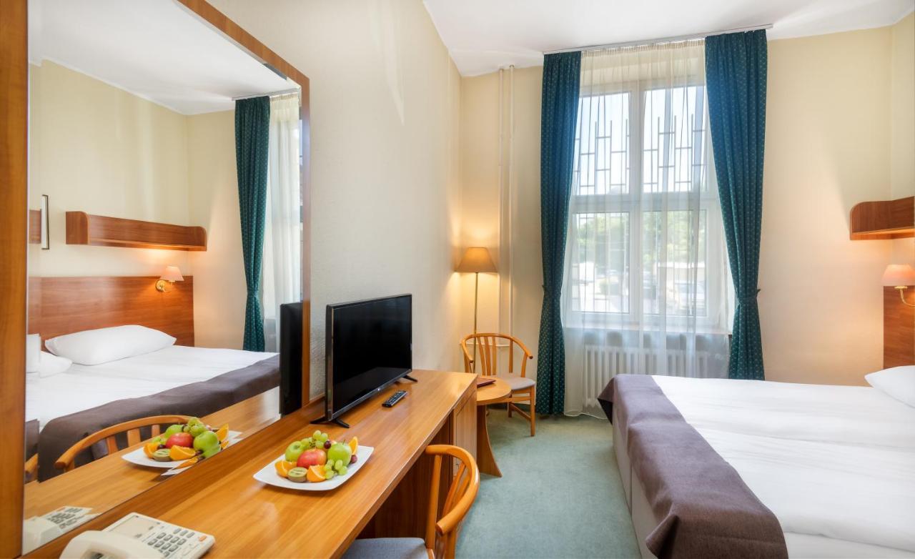 Doppel-/Zweibettzimmer - barrierefrei