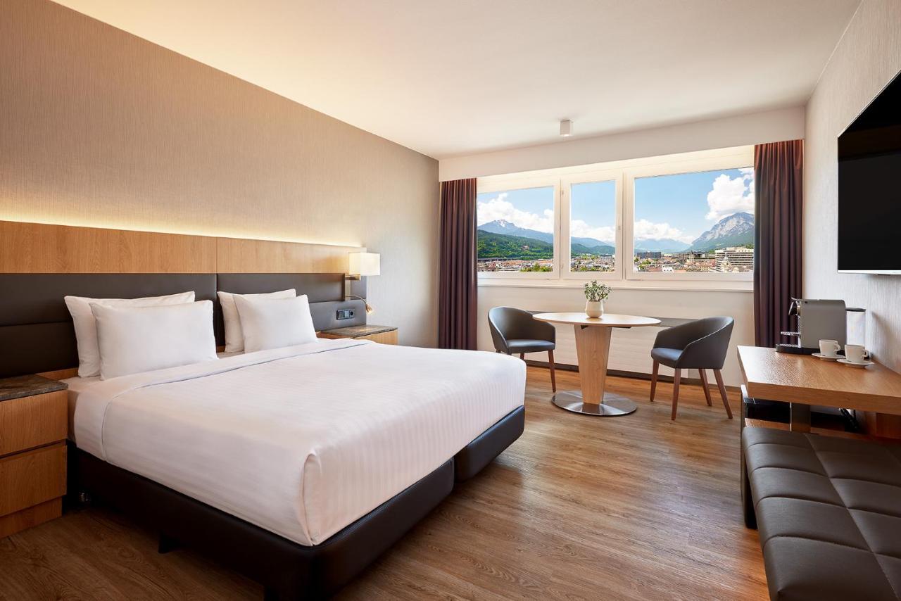 Deluxe Zimmer mit Kingsize-Bett und Bergblick - obere Etage