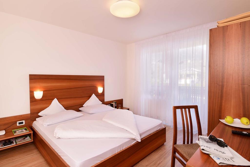 Doppelzimmer mit Balkon