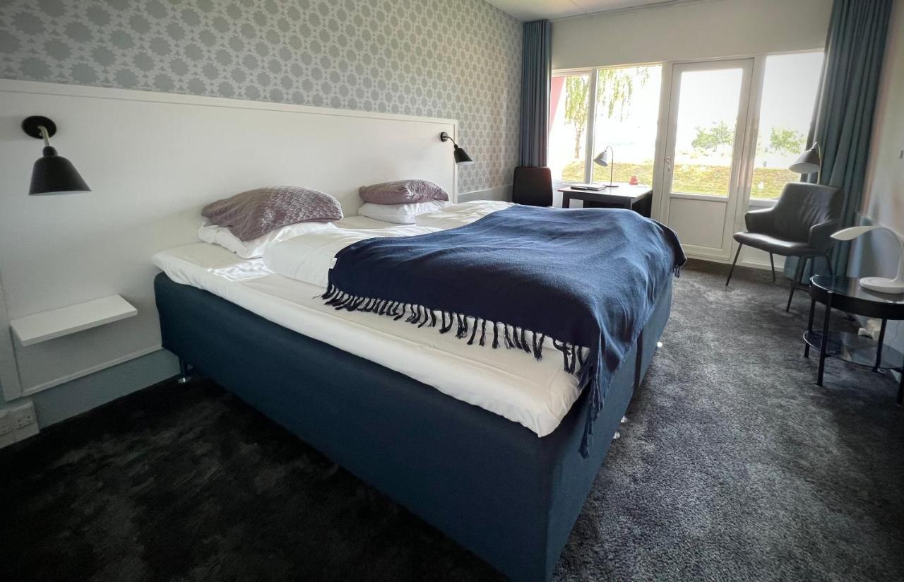 Doppel- oder Zweibettzimmer