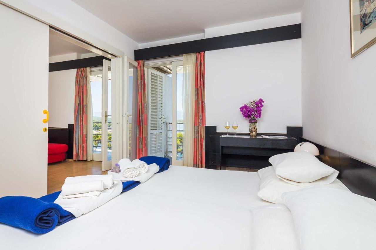 Familiensuite mit Meerblick und Balkon