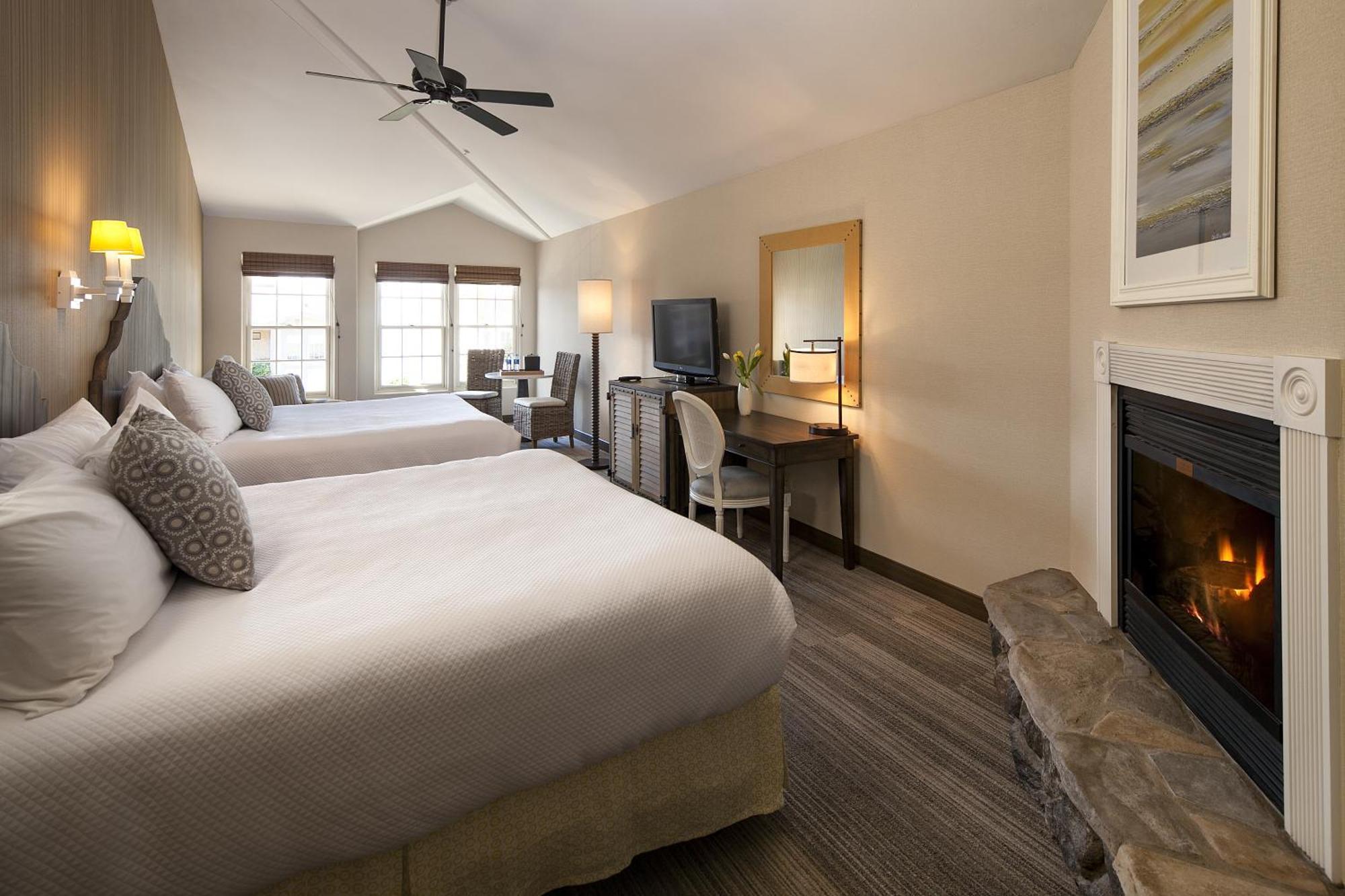 Queen Room Two Queen Beds Oceanfront View