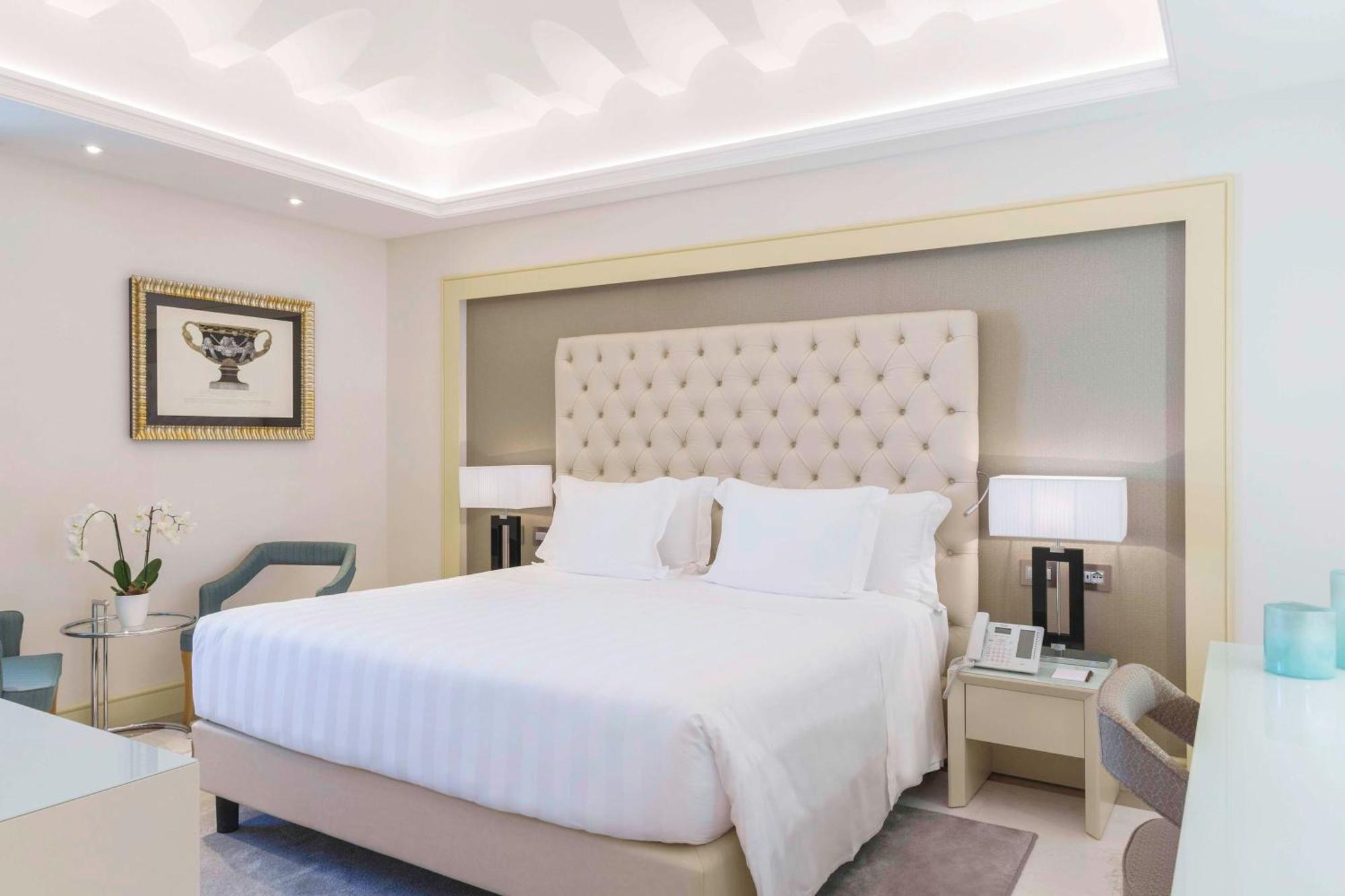 Deluxe Zimmer mit Kingsize-Bett