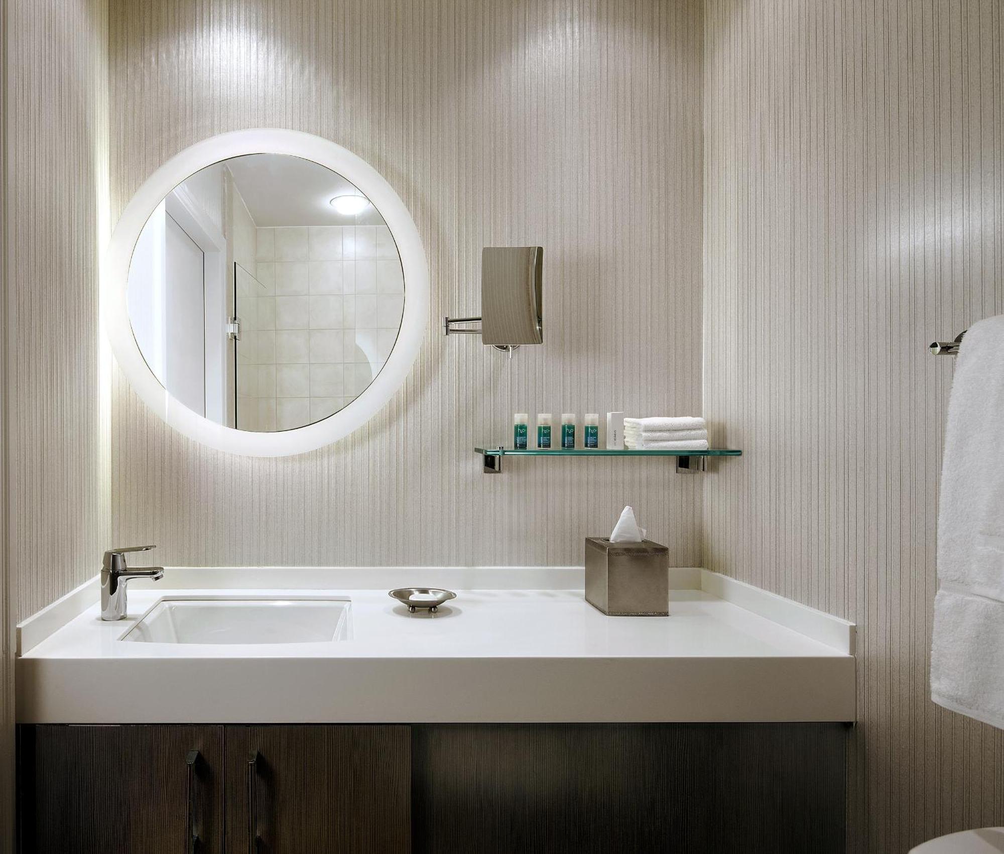 Suite Tower One