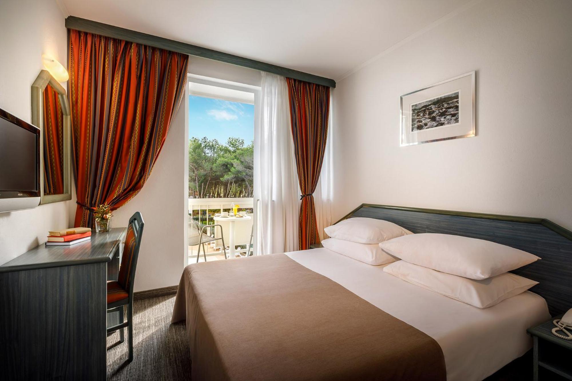 Doppelzimmer mit Balkon