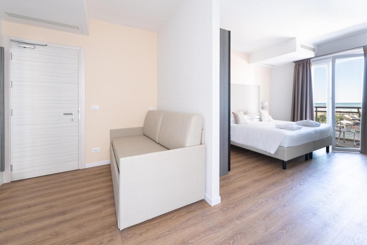 Superior Junior Suite mit Balkon und Meerblick