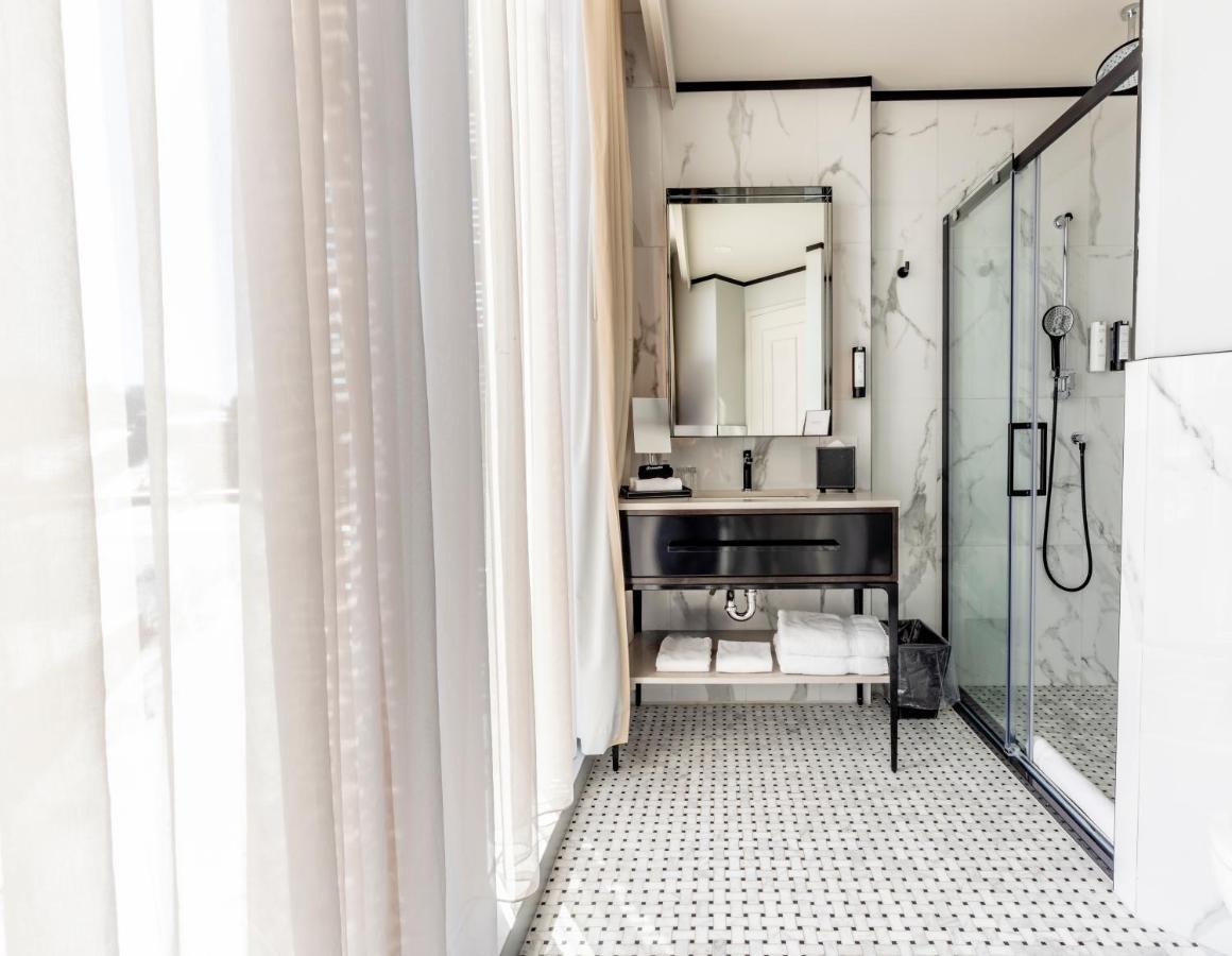 Doppelzimmer mit Balkon
