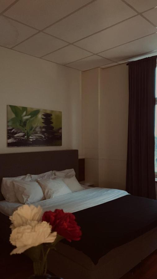 Doppel-/Zweibettzimmer mit Gemeinschaftsbad
