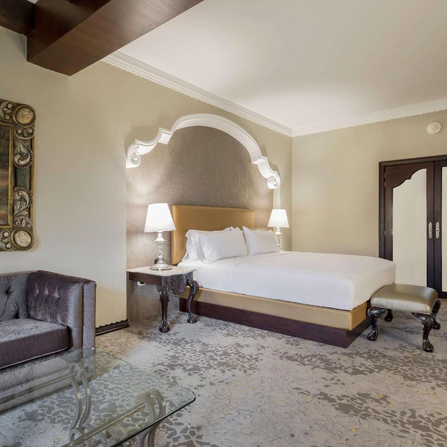 Deluxe Executive Zimmer mit Kingsize-Bett