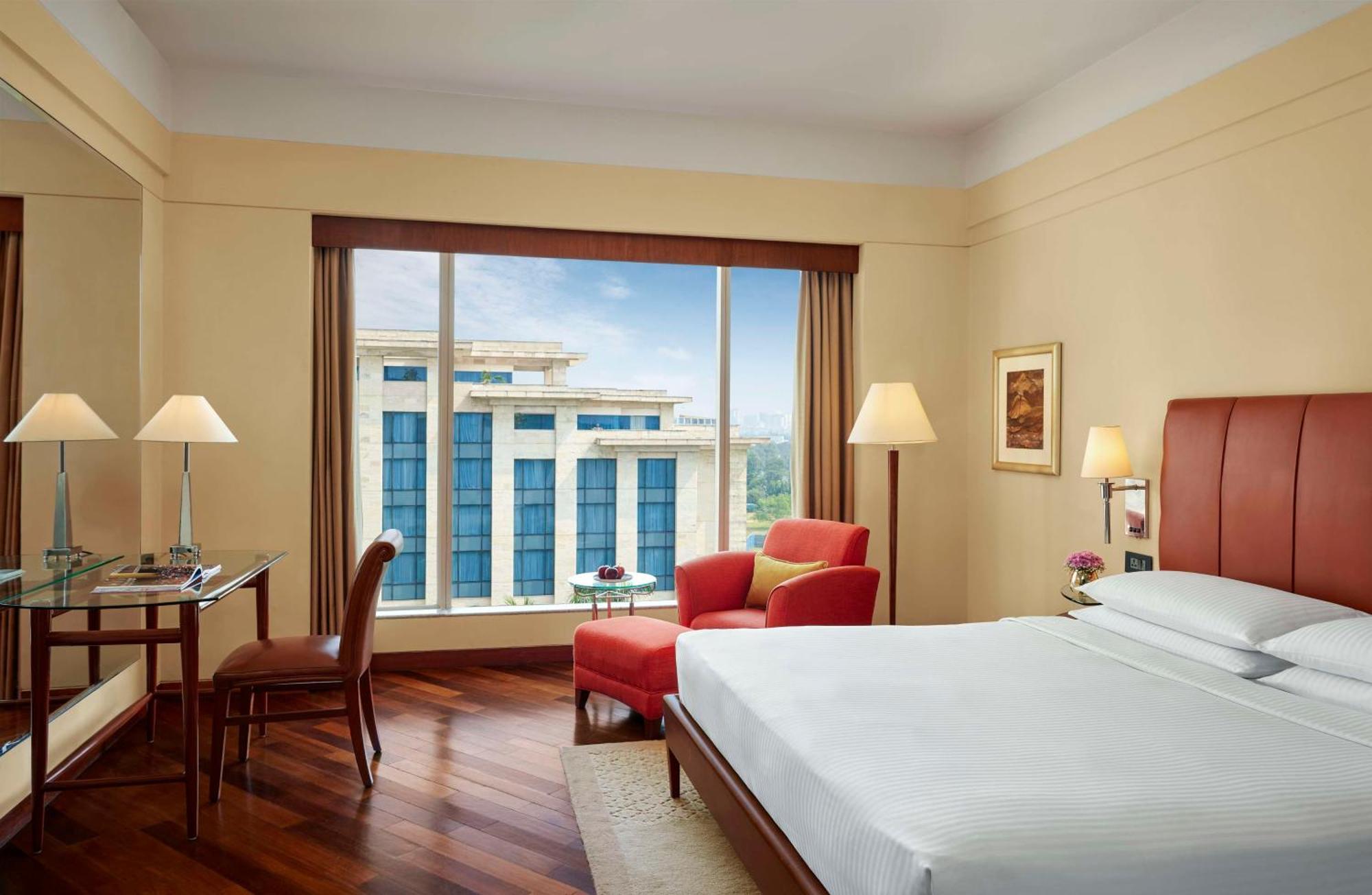 Zimmer mit Kingsize-Bett - Zugang zum Club