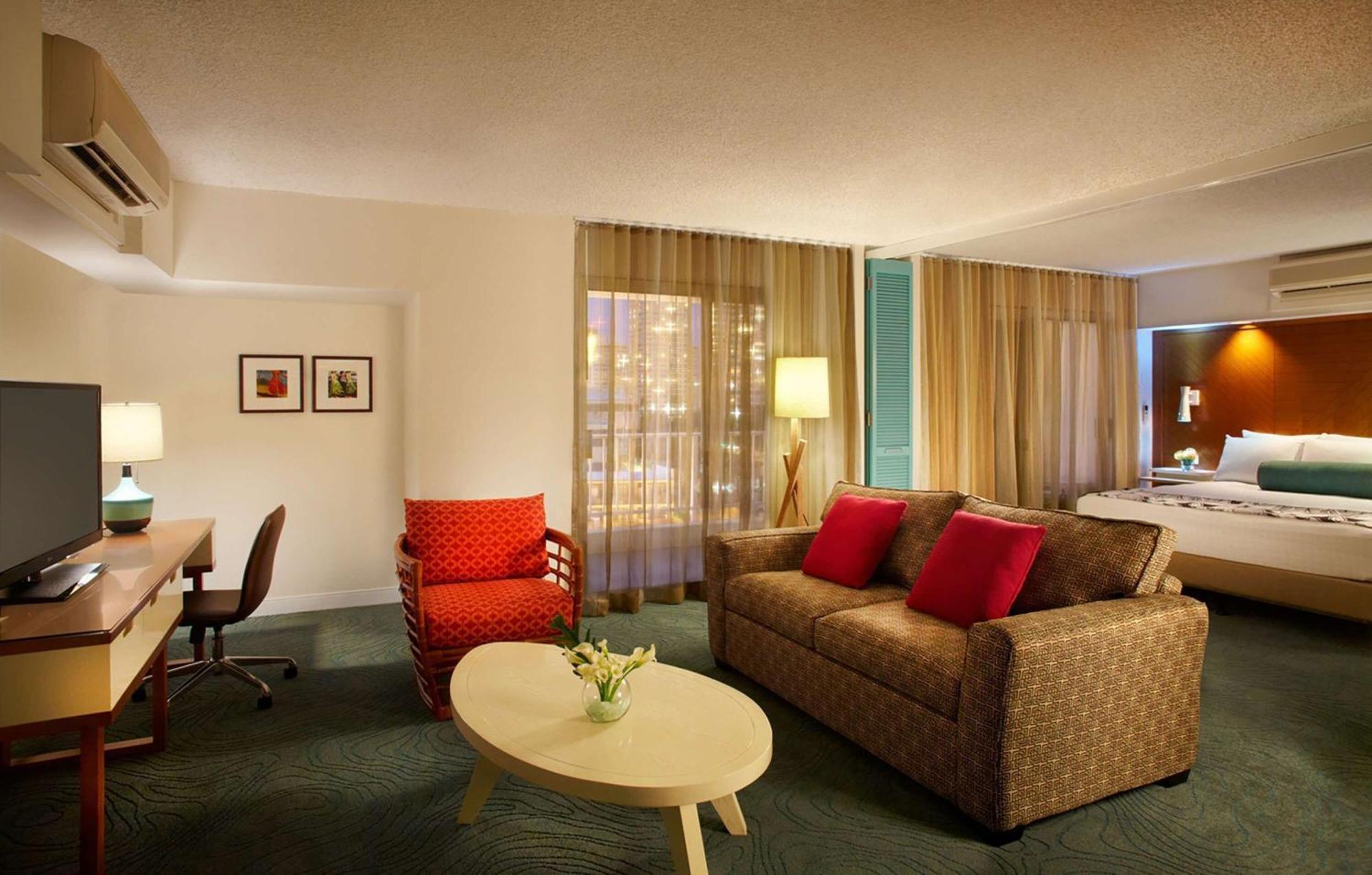 Junior Suite King Bed + Sofa Bed with Kitchenette,1706350950:JPEG