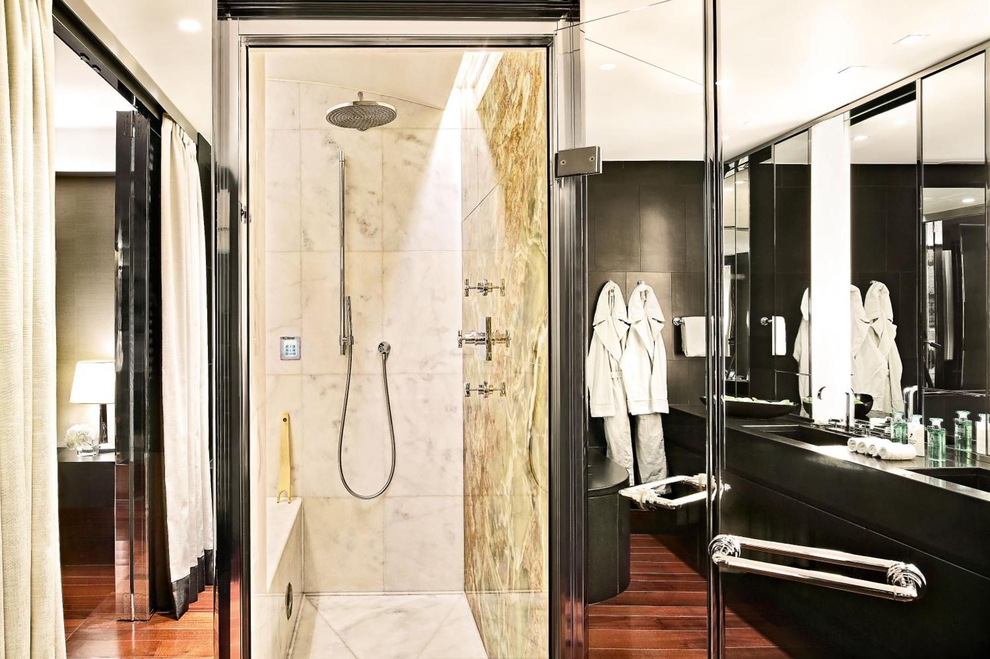 Präsidentensuite Bulgari mit 2 Schlafzimmern und Kingsize-Bett