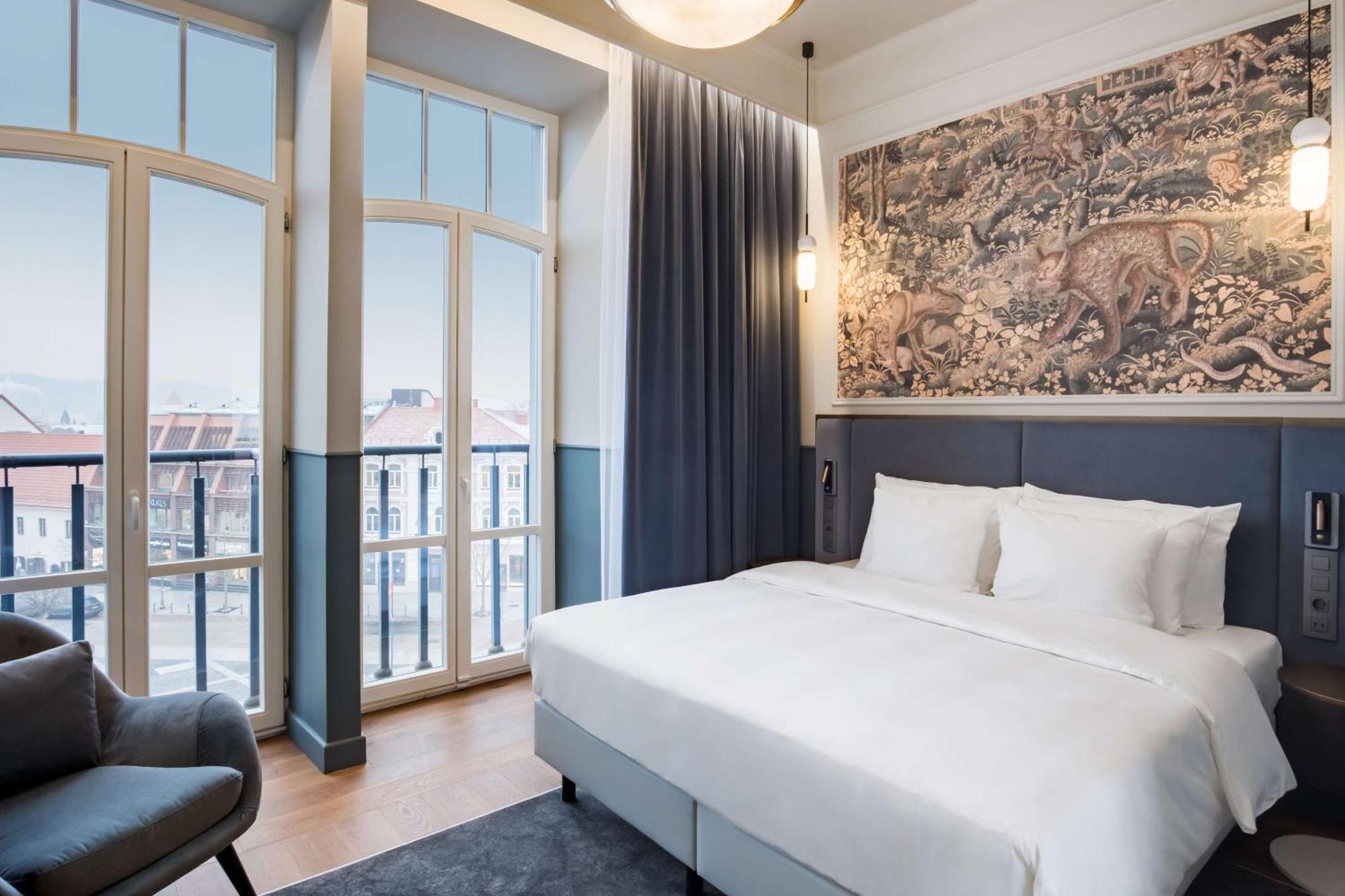 Zimmer Collection mit Altstadtblick