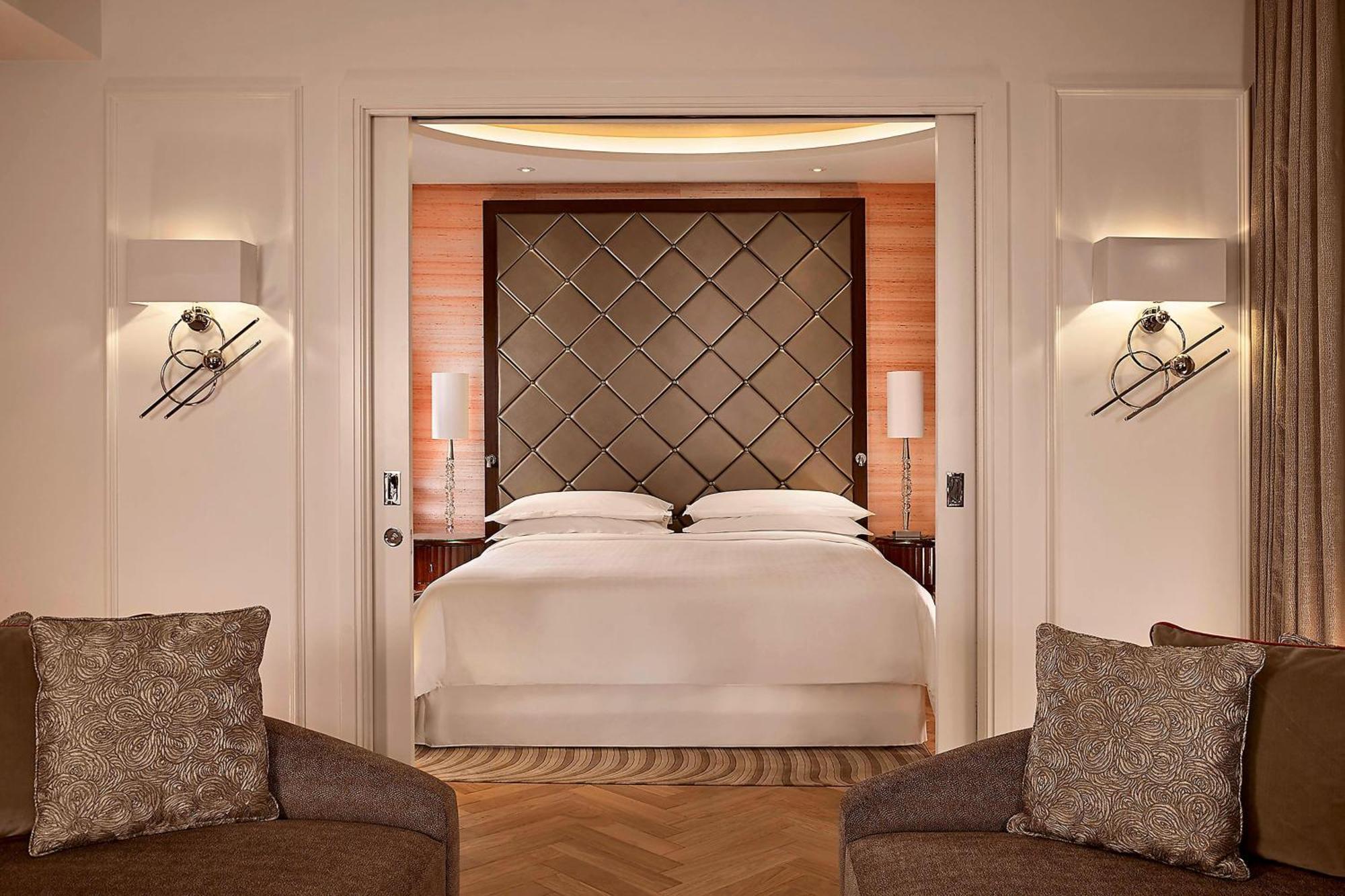 Suite Grand mit 1 Schlafzimmer, Kingsize-Bett und Zugang zur Club Lounge