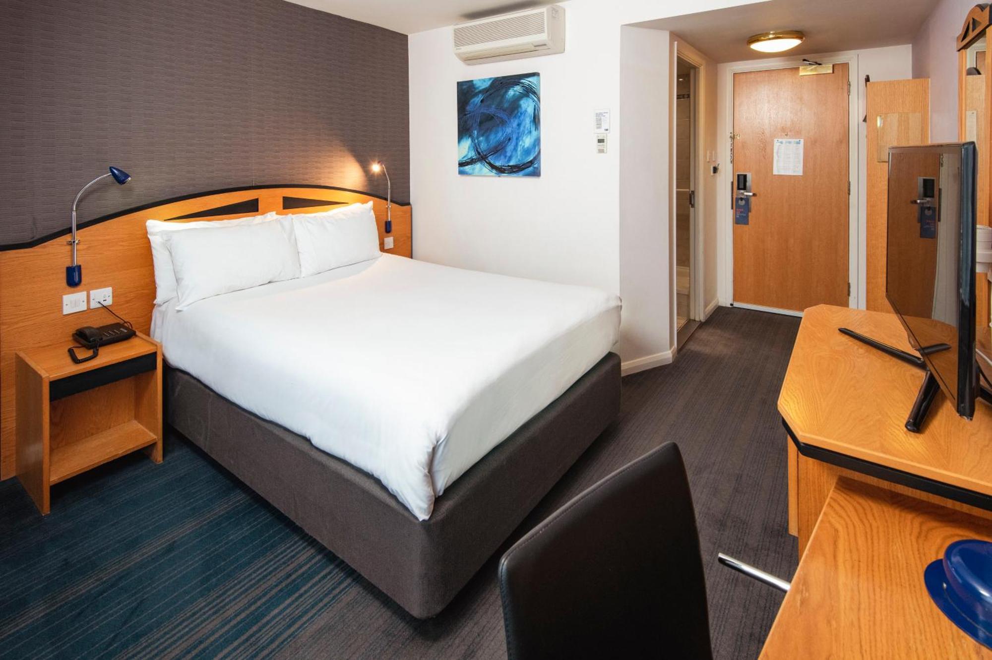 Standard Doppelzimmer mit kostenlosem warmen Frühstück