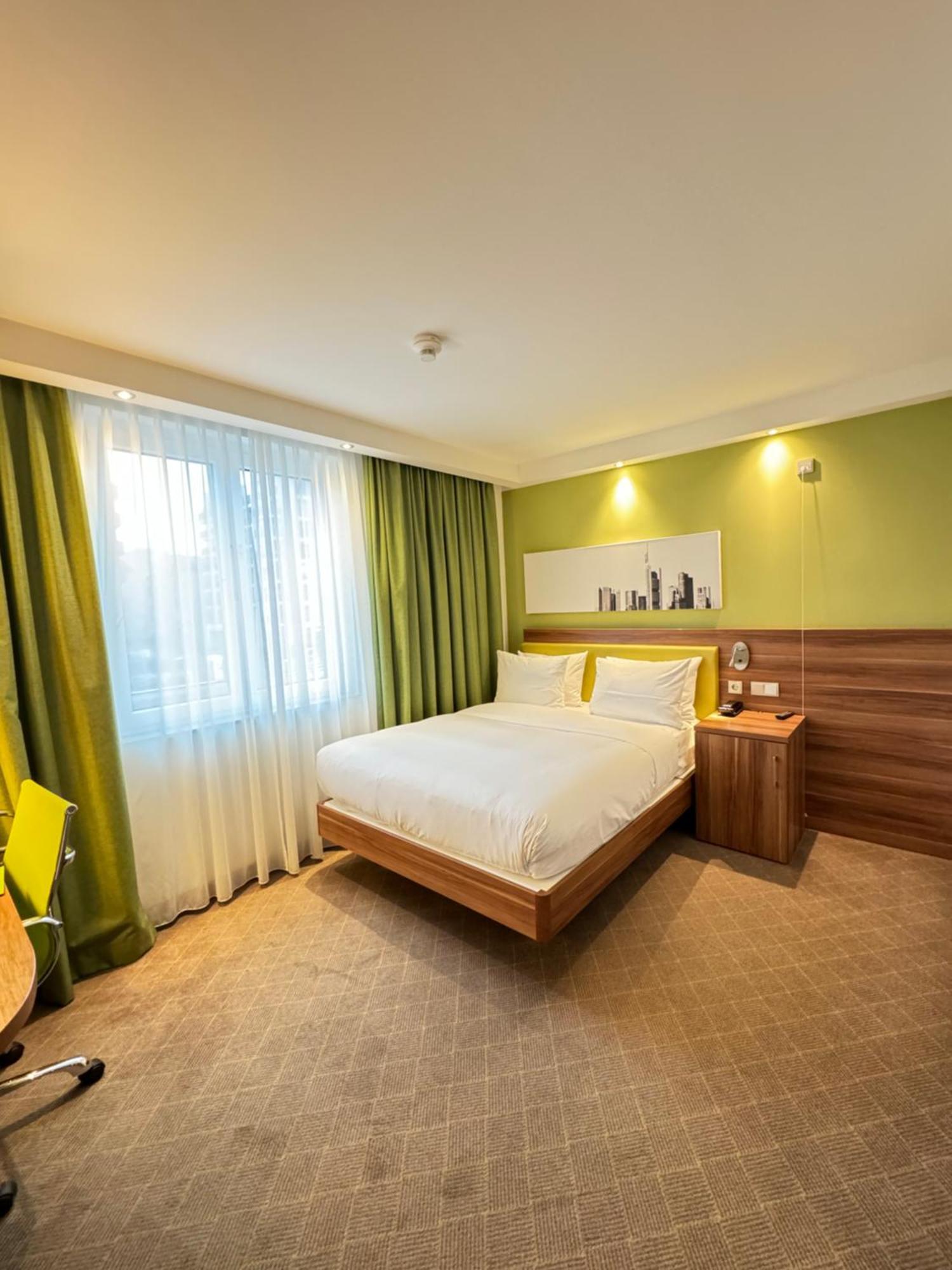 Zimmer mit Queensize-Bett – barrierefrei