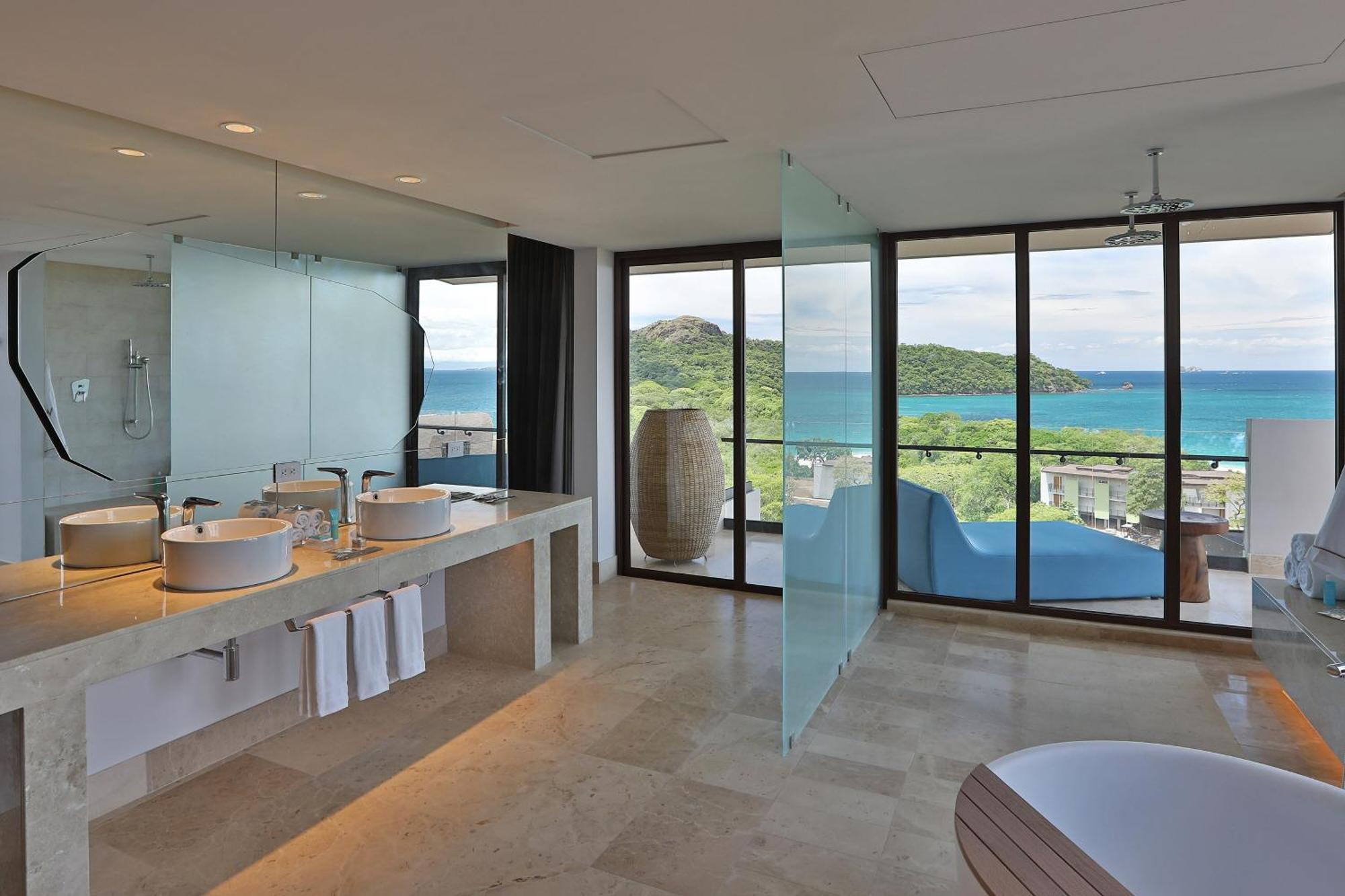 Supreme Suite, 2 Bedroom Suite, Ocean view, Corner room