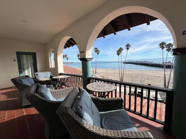 Ocean View King bed Shared Balcony