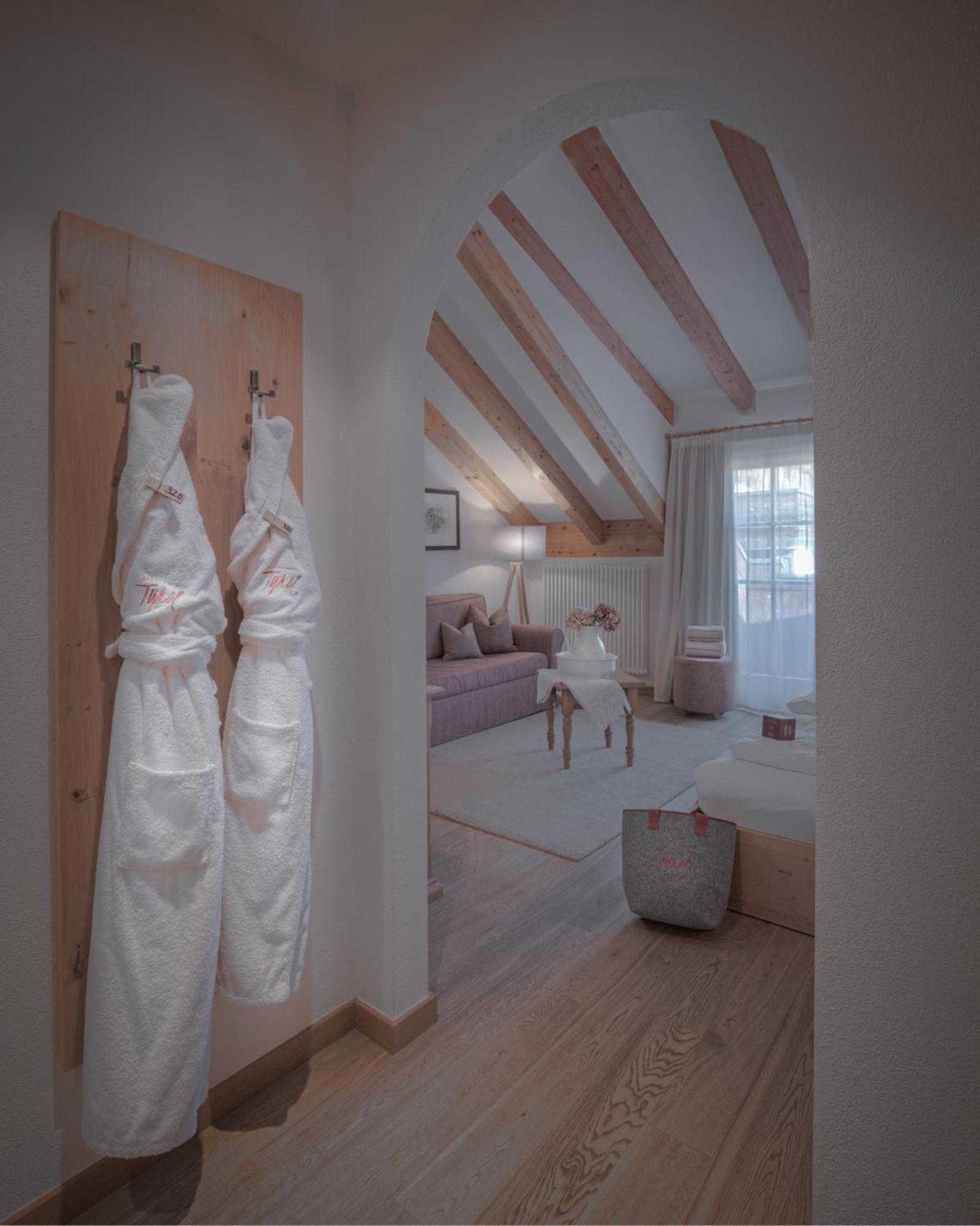 Familienzimmer mit Bergblick