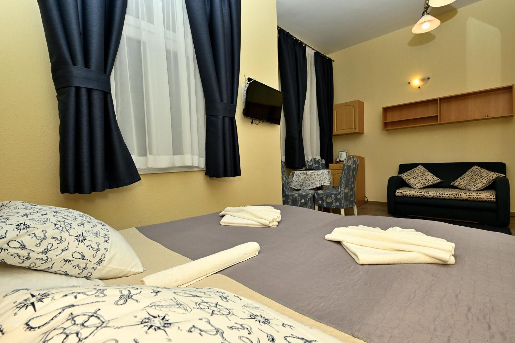 Dreibettzimmer