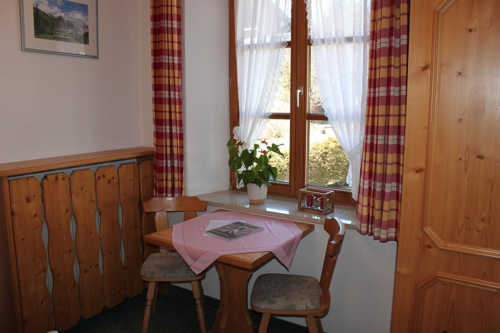 Doppelzimmer mit Balkon