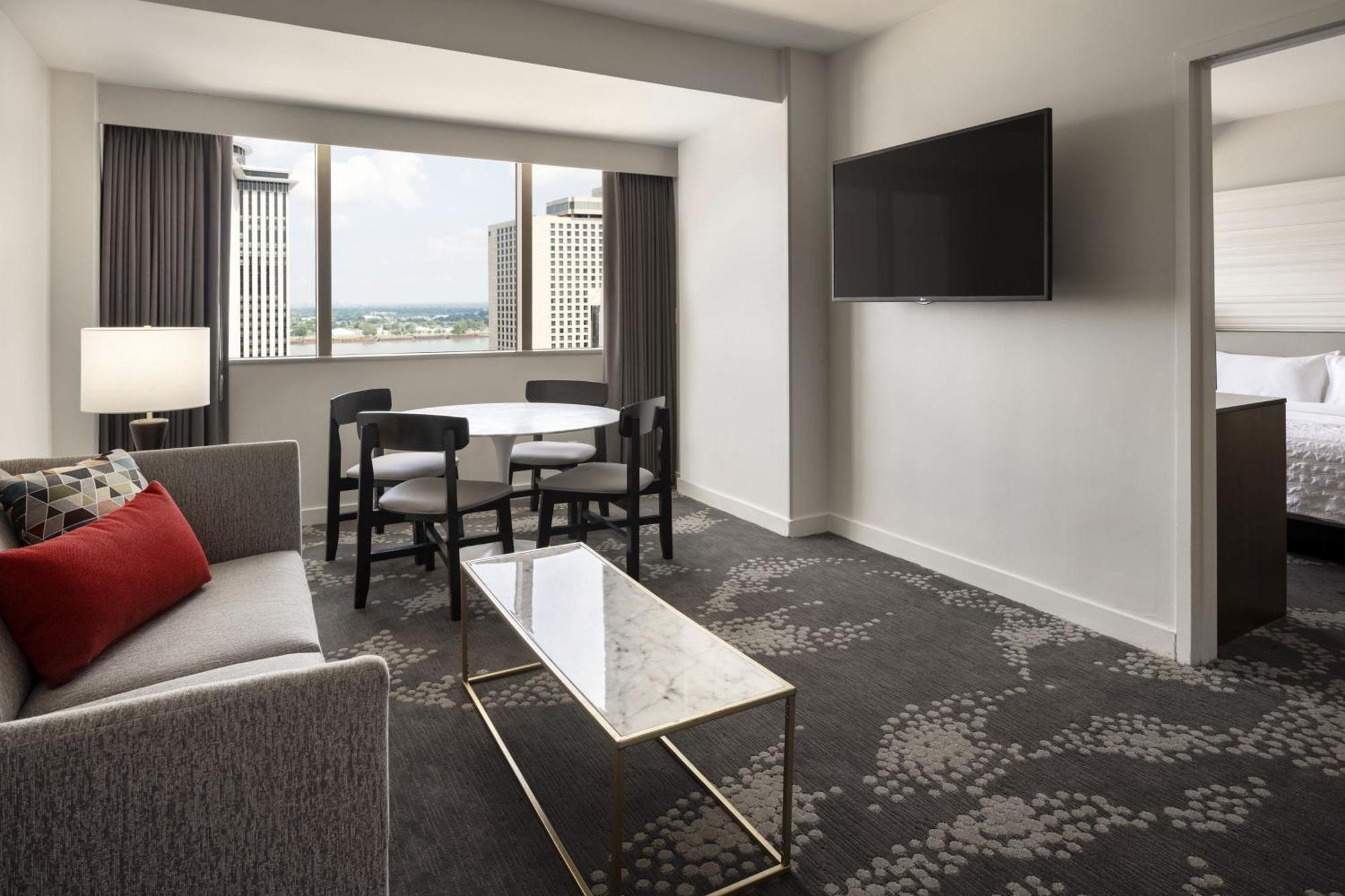 Luxury Suite 1 Bedroom Suite 1 King