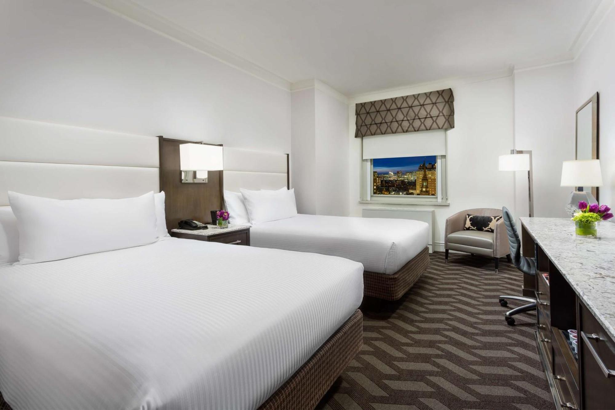 Superior Zimmer mit 2 Queensize-Betten und Stadtblick