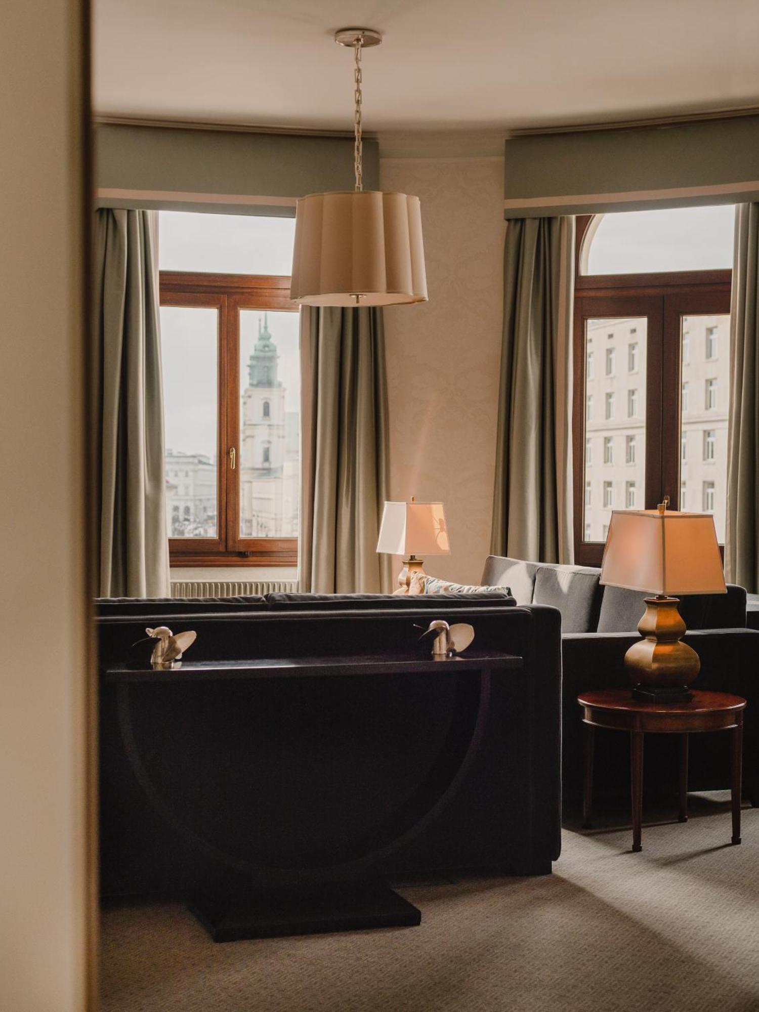 Deluxe Suite mit 1 Schlafzimmer mit Kingsize-Bett und Verbindungstür