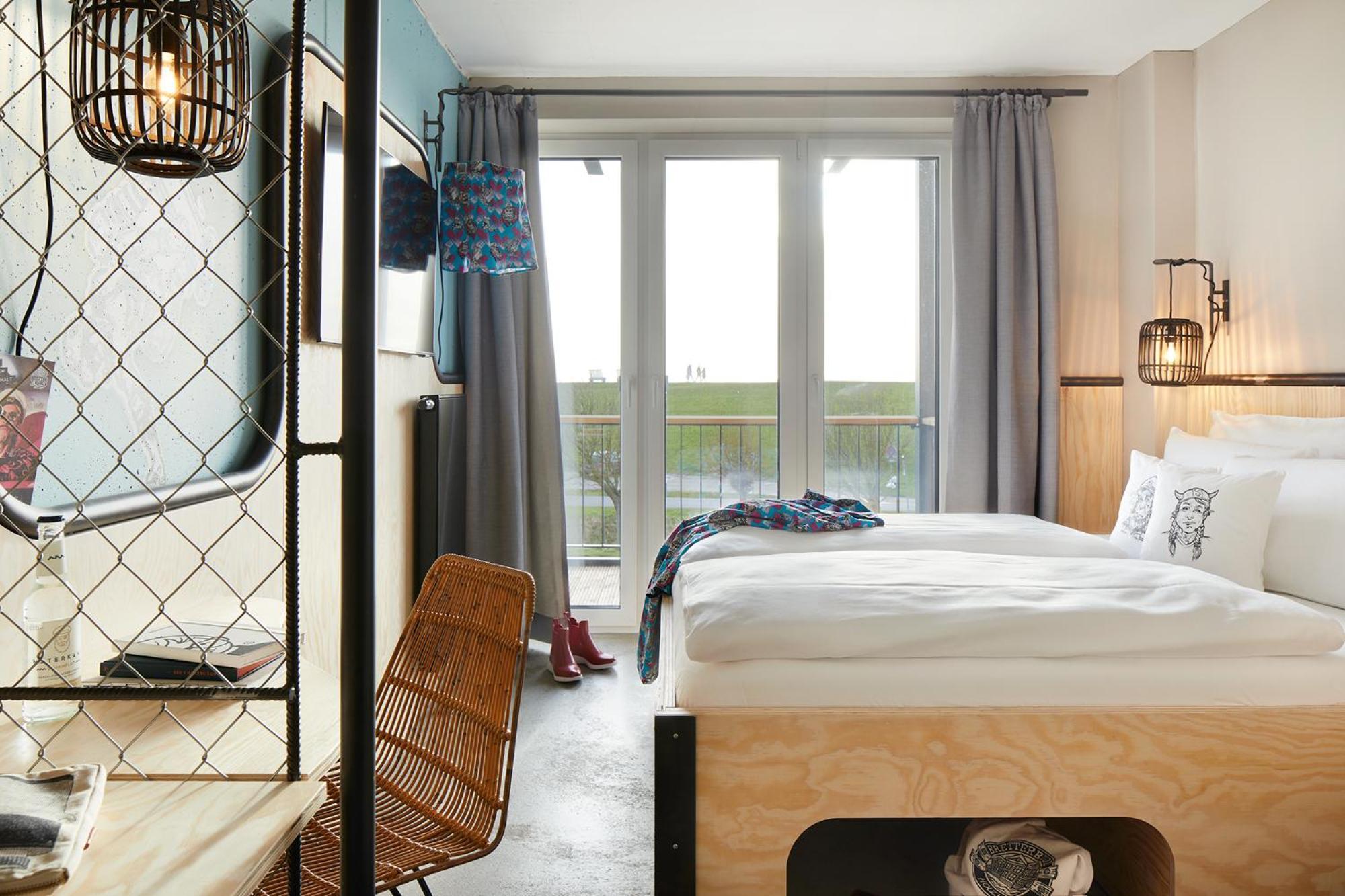 Double Room with Balcony,1339986149:JPEG