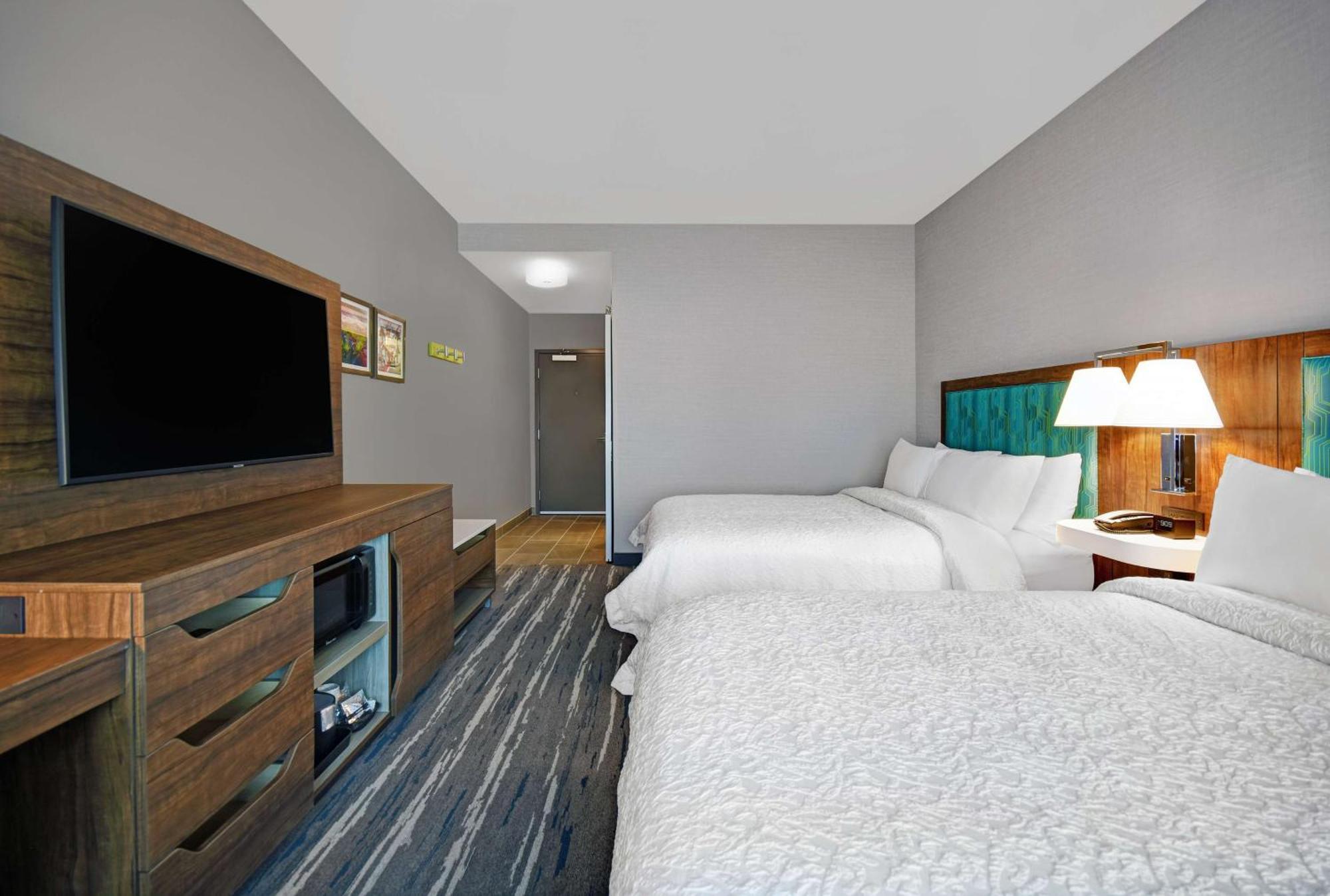 Zimmer mit 2 Queensize-Betten
