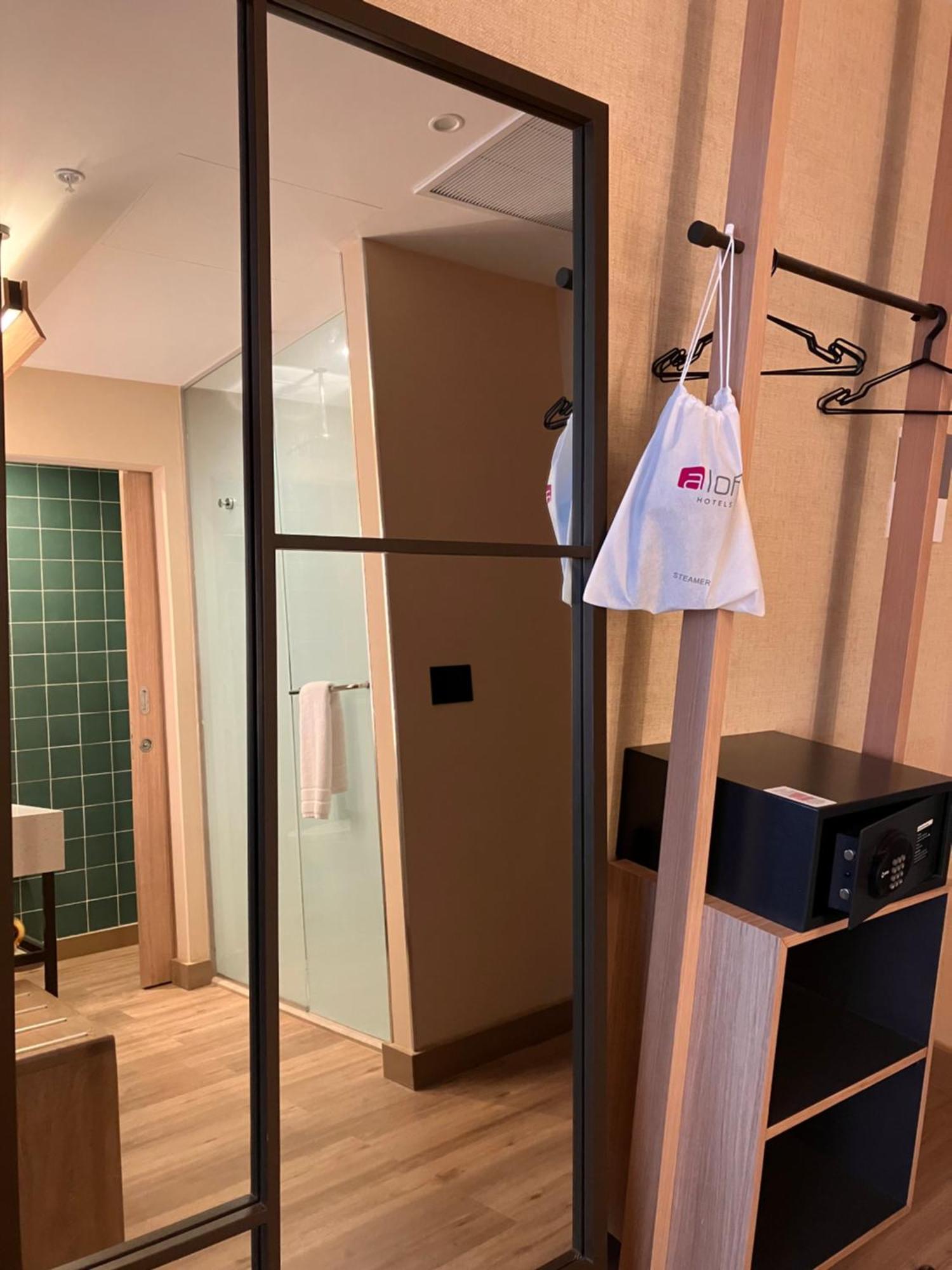 Zimmer Aloft mit 2 Queensize-Bett