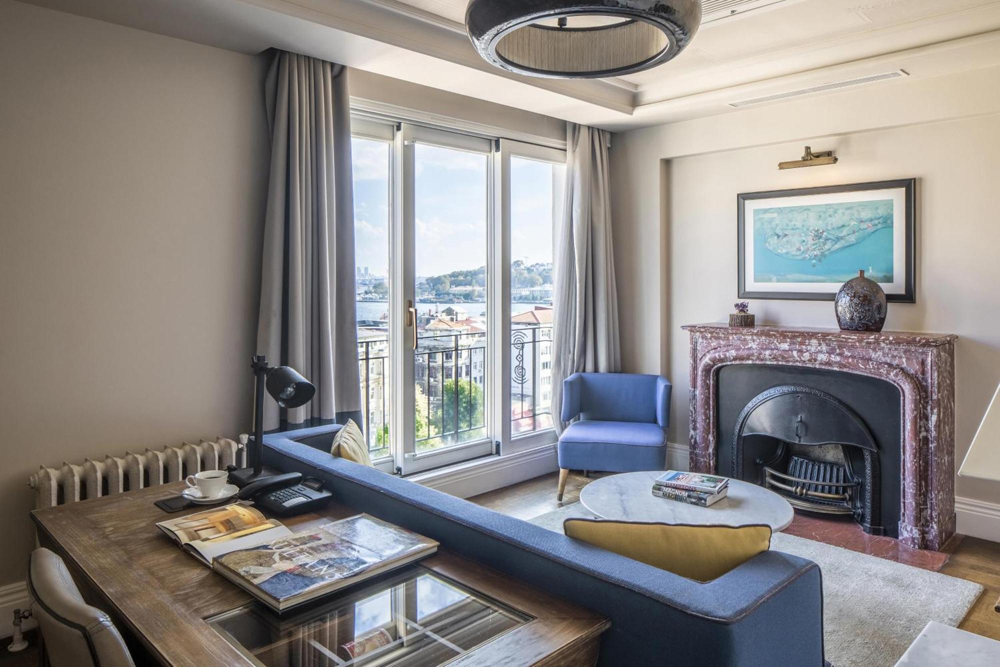 Executive Suite